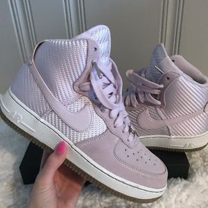 Nike women’s Air Force 1’s High